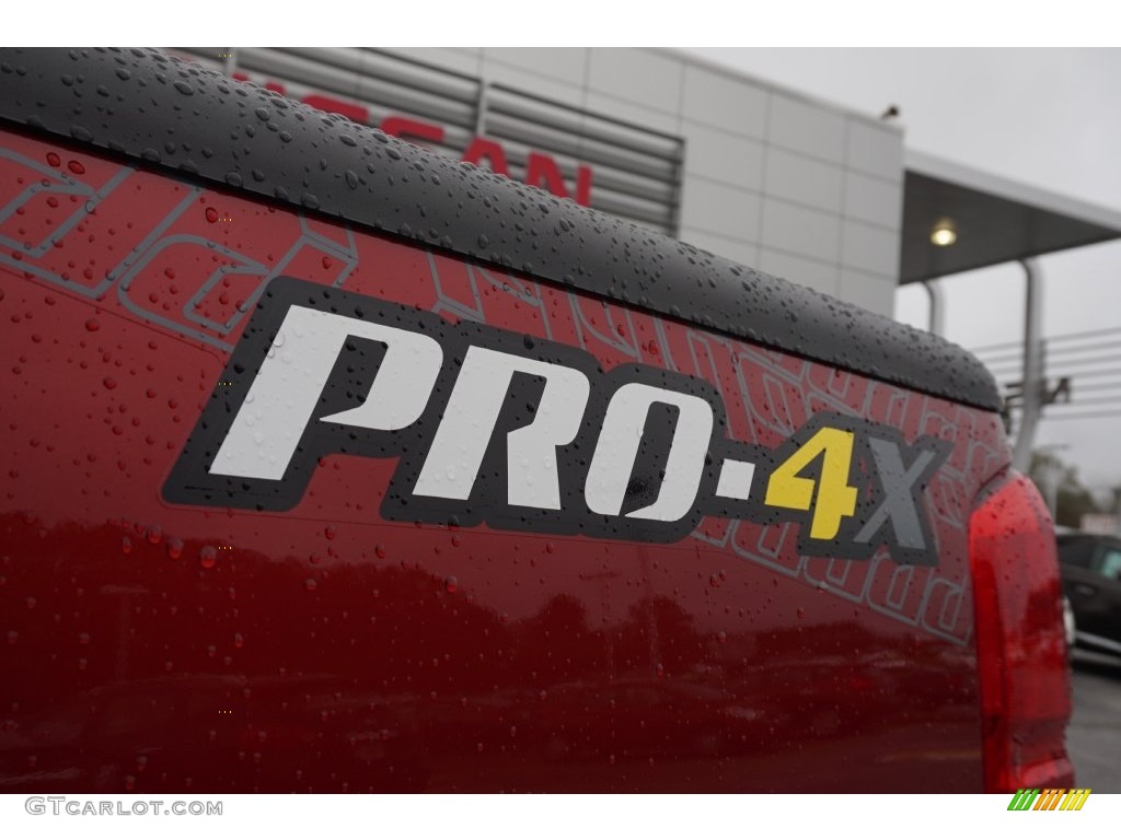 2016 Nissan Frontier Pro-4X Crew Cab 4x4 Marks and Logos Photo #109983447