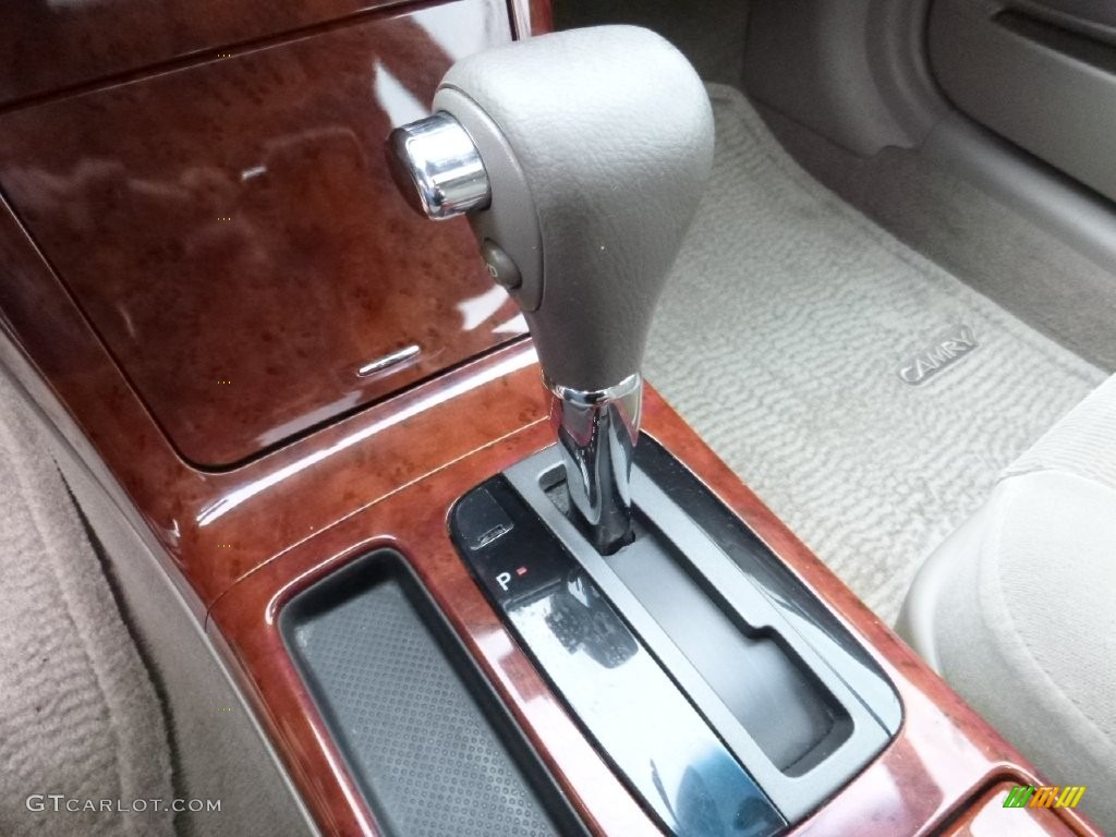 2006 Camry XLE - Salsa Red Pearl / Taupe photo #21