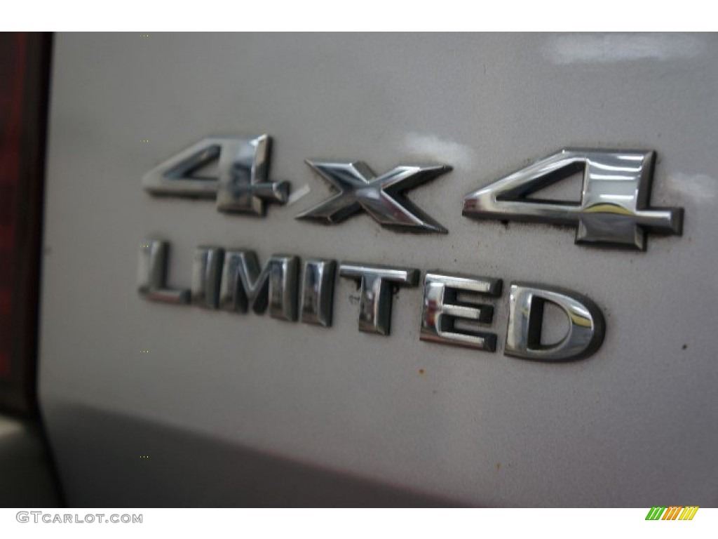 2007 Commander Limited 4x4 - Light Graystone Pearl / Dark Khaki/Light Graystone photo #104