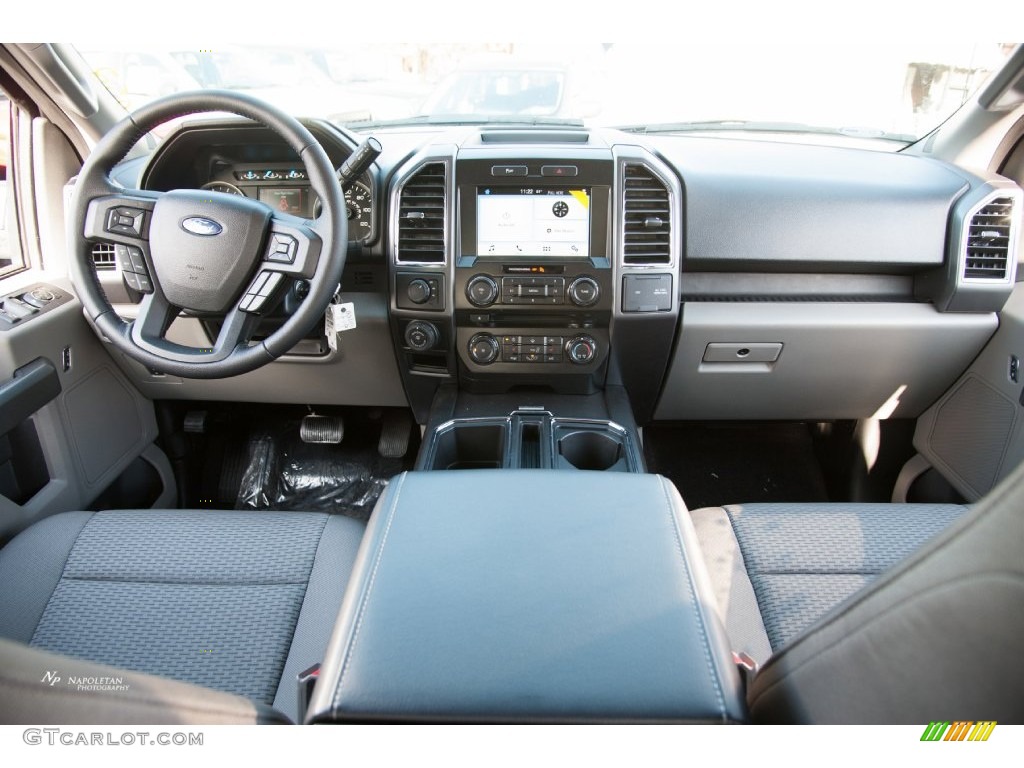 2016 F150 XLT SuperCrew 4x4 - Ingot Silver / Medium Earth Gray photo #20
