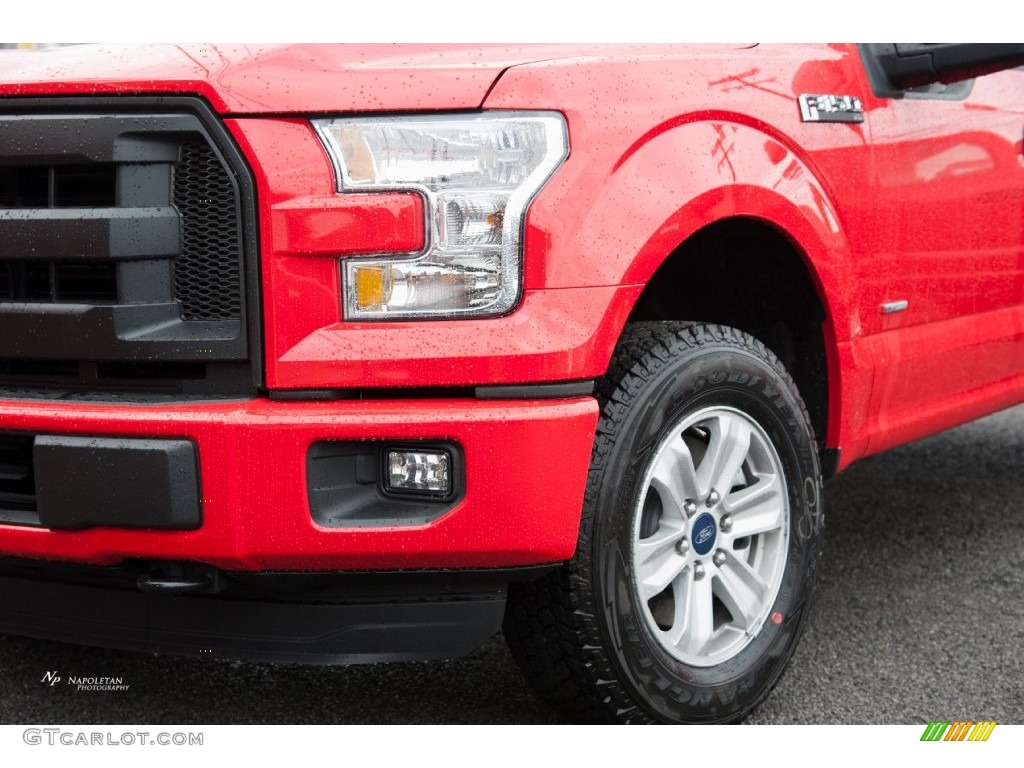 2016 F150 XL SuperCab 4x4 - Race Red / Medium Earth Gray photo #2