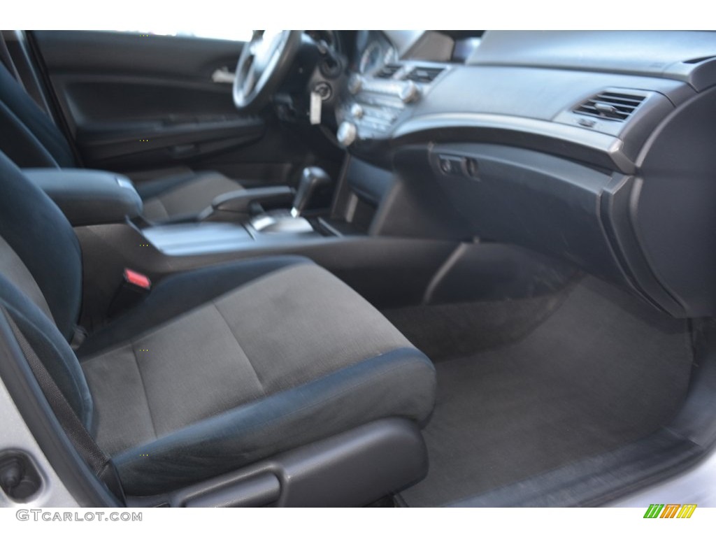 2010 Accord LX Sedan - Alabaster Silver Metallic / Black photo #16
