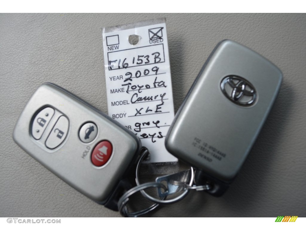 2009 Camry XLE V6 - Magnetic Gray Metallic / Ash photo #27