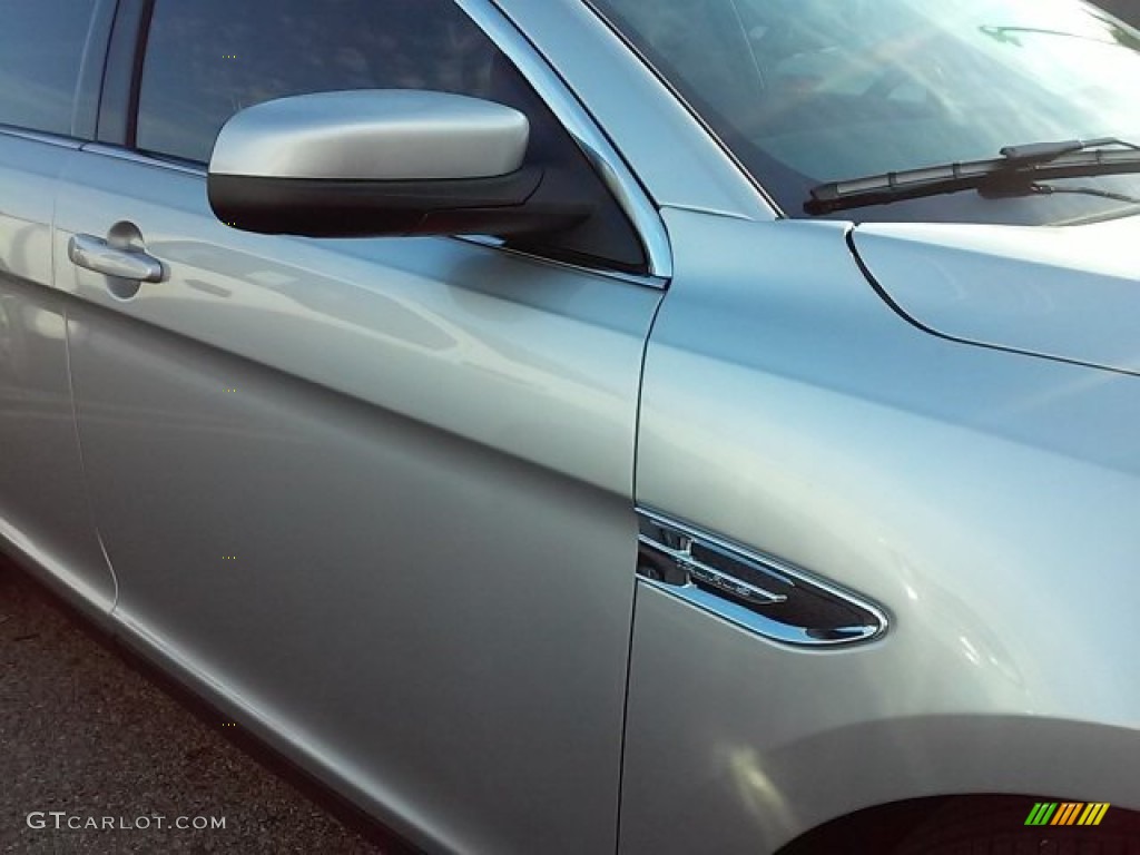 2015 Taurus SEL - Ingot Silver Metallic / Charcoal Black photo #4