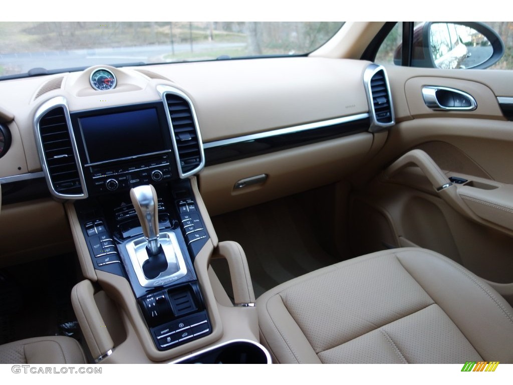 2013 Porsche Cayenne Standard Cayenne Model Luxor Beige Dashboard Photo #110006247