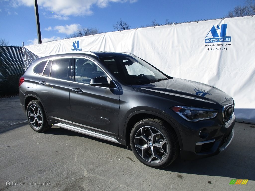 2016 X1 xDrive28i - Mineral Grey Metallic / Black photo #1