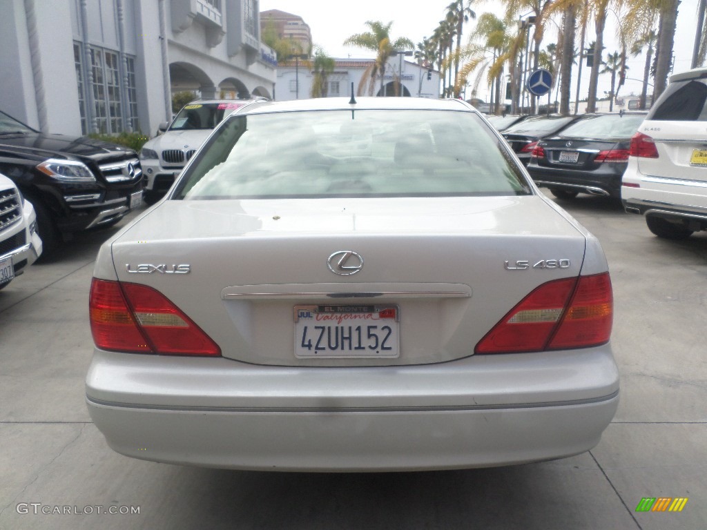 2002 LS 430 - Crystal White / Ecru Beige photo #3