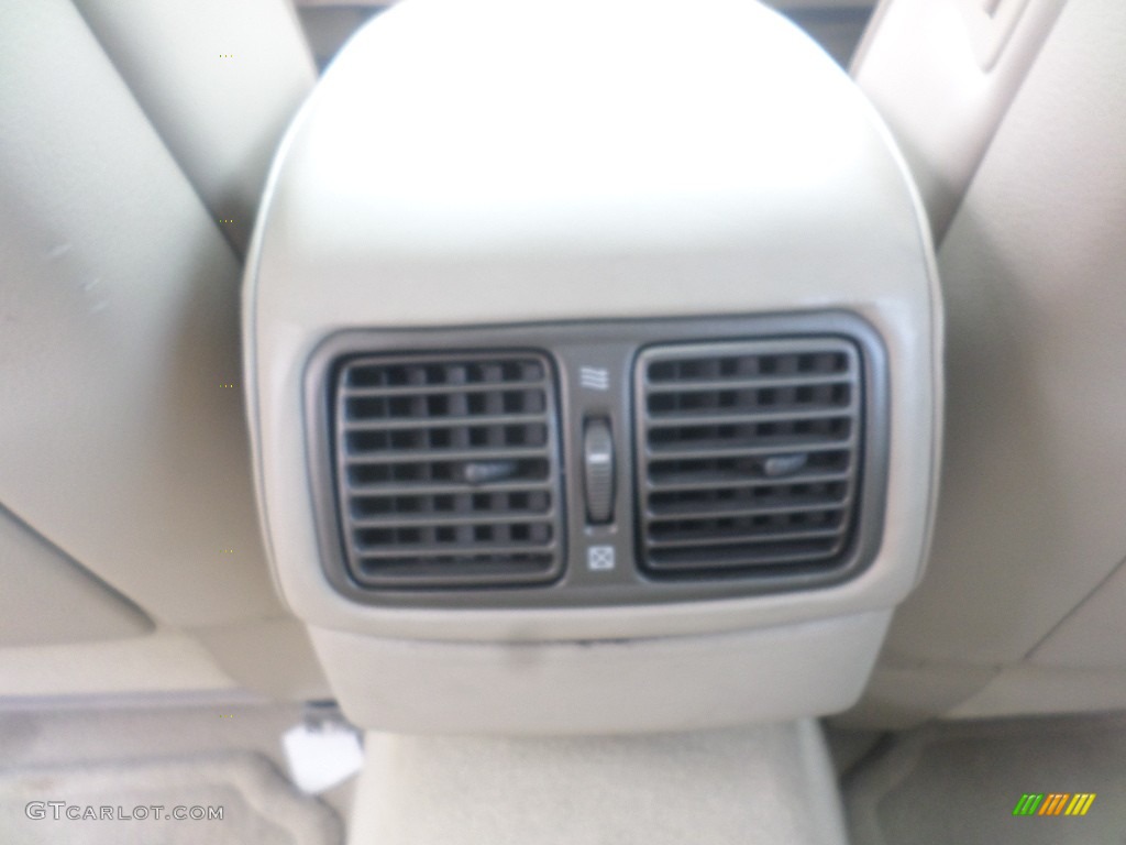 2002 LS 430 - Crystal White / Ecru Beige photo #18