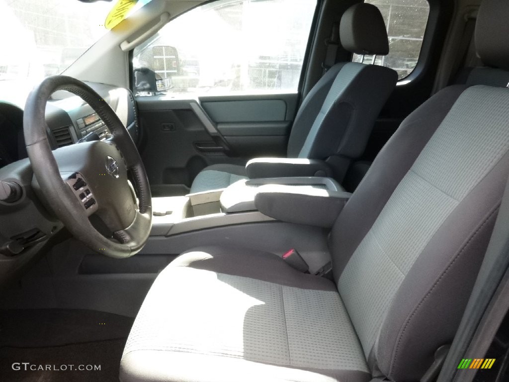 2005 Titan SE King Cab 4x4 - Galaxy Black / Graphite/Titanium photo #10