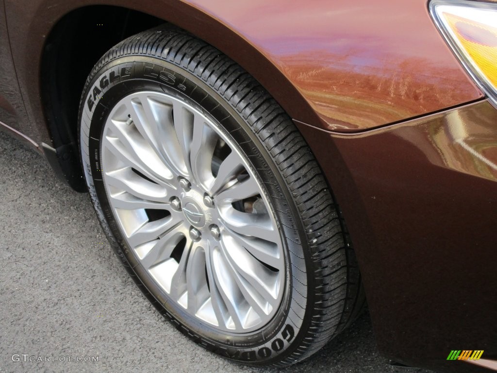 2012 200 Limited Sedan - Deep Auburn Pearl / Black/Light Frost photo #13