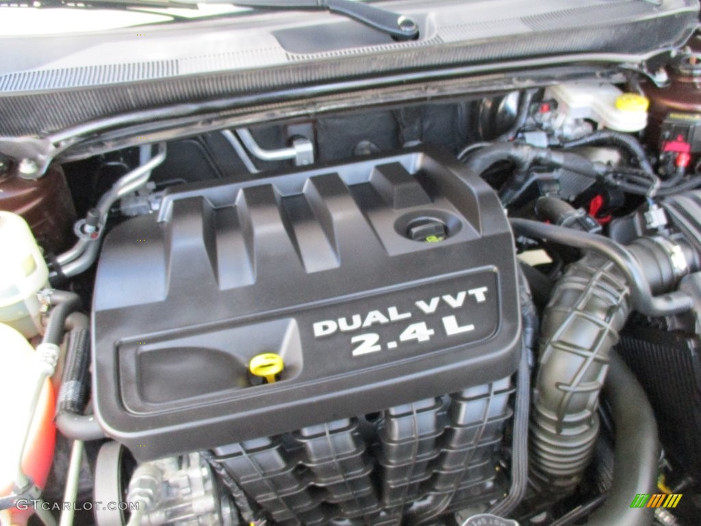 2012 200 Limited Sedan - Deep Auburn Pearl / Black/Light Frost photo #16