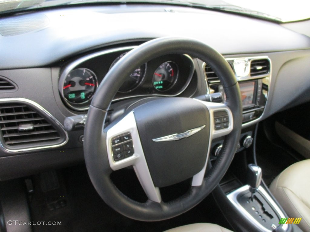 2012 200 Limited Sedan - Deep Auburn Pearl / Black/Light Frost photo #23