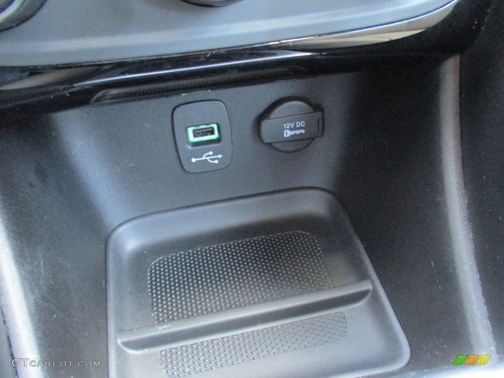 2012 200 Limited Sedan - Deep Auburn Pearl / Black/Light Frost photo #27