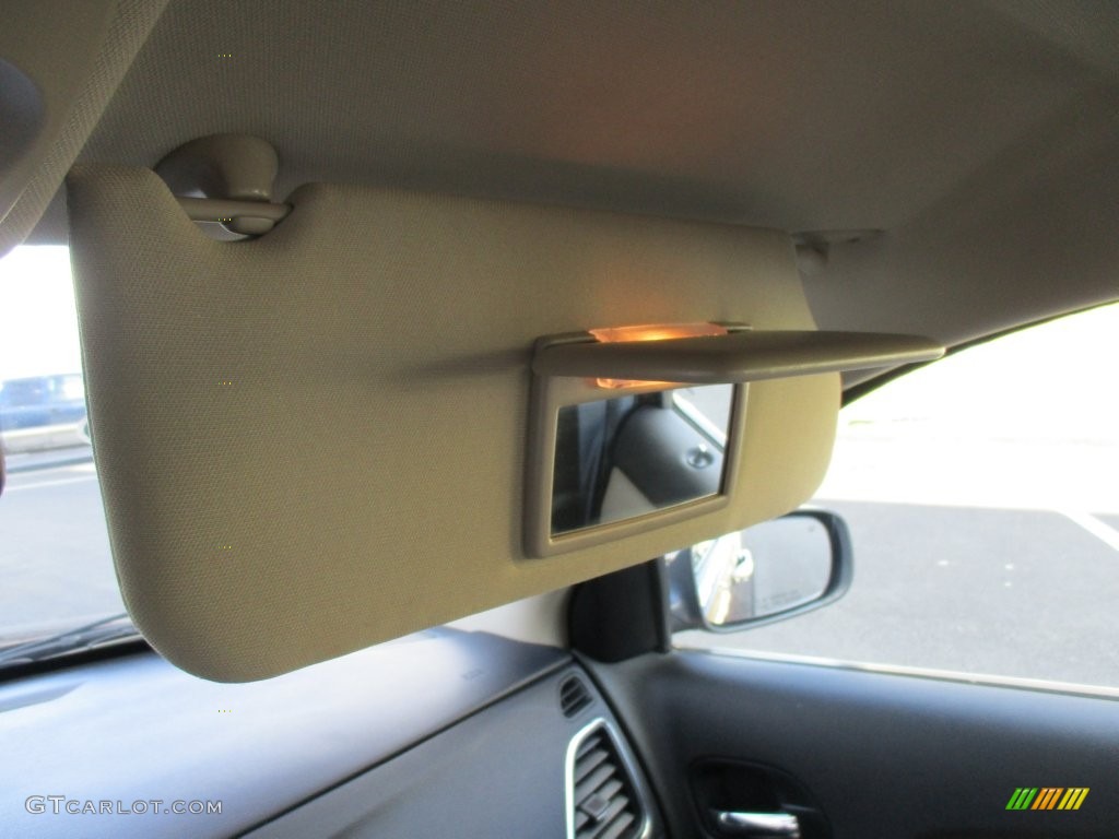 2012 200 Limited Sedan - Deep Auburn Pearl / Black/Light Frost photo #30