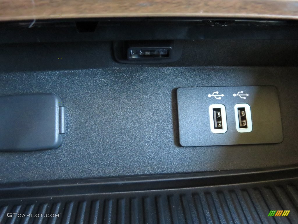 2016 F150 Lariat SuperCrew 4x4 - Oxford White / Medium Light Camel photo #29