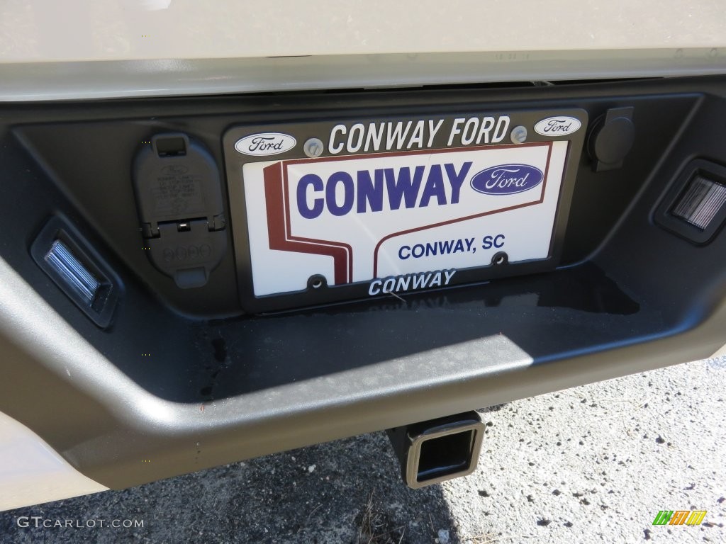 2016 F150 XLT SuperCrew - Oxford White / Black photo #5