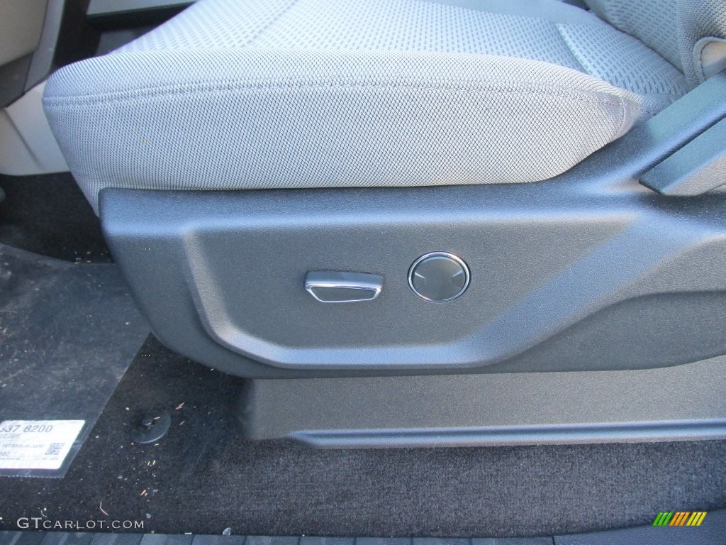 2016 F150 XLT SuperCrew - Magnetic / Medium Earth Gray photo #24