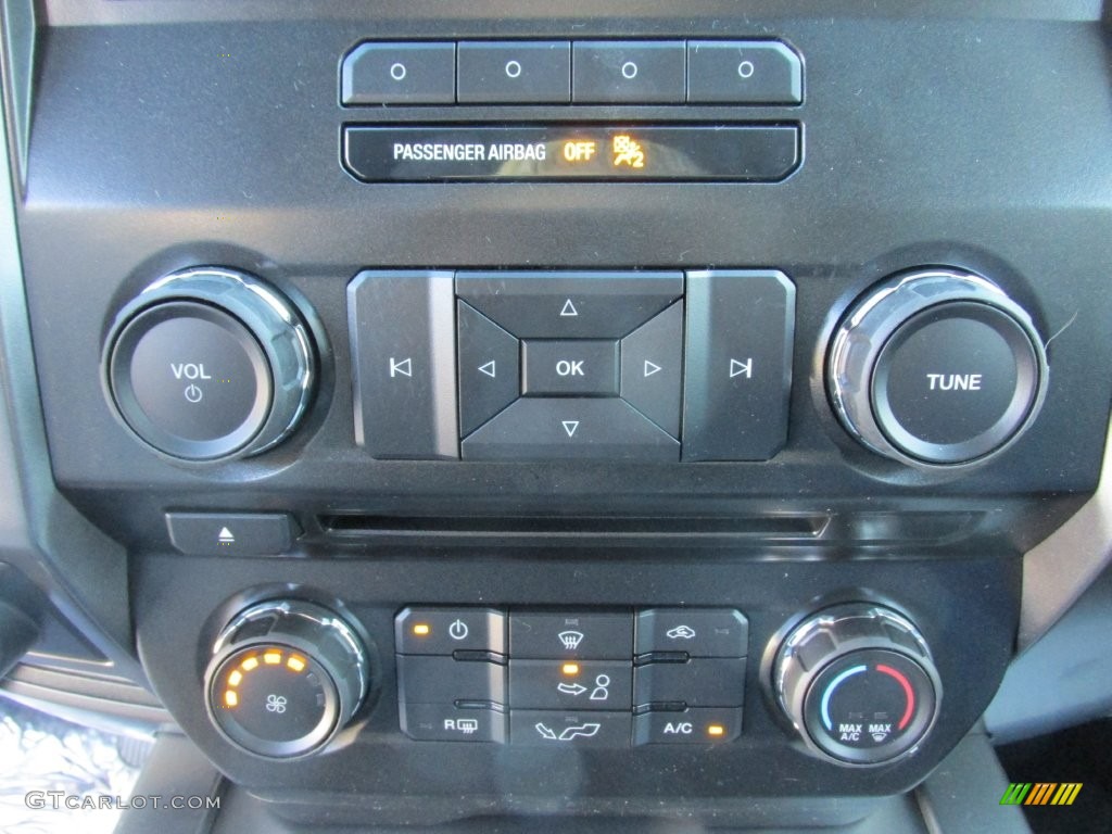 2016 F150 XLT SuperCrew - Ruby Red / Medium Earth Gray photo #27