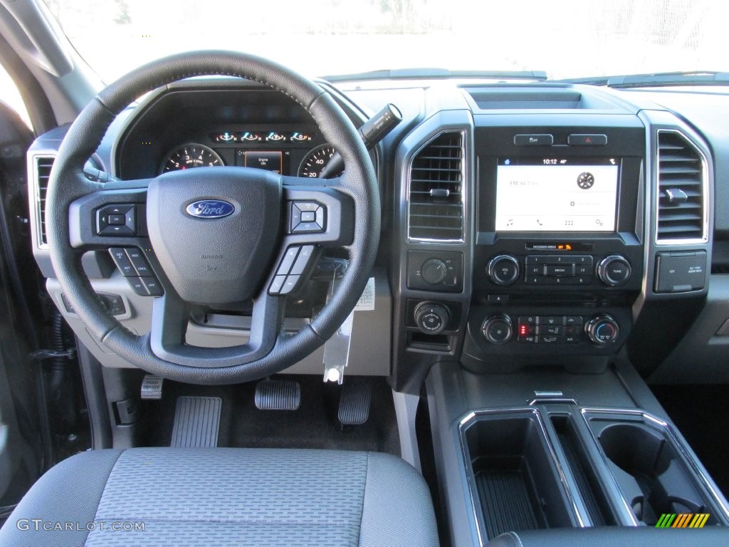 2016 F150 XLT SuperCrew - Shadow Black / Medium Earth Gray photo #24