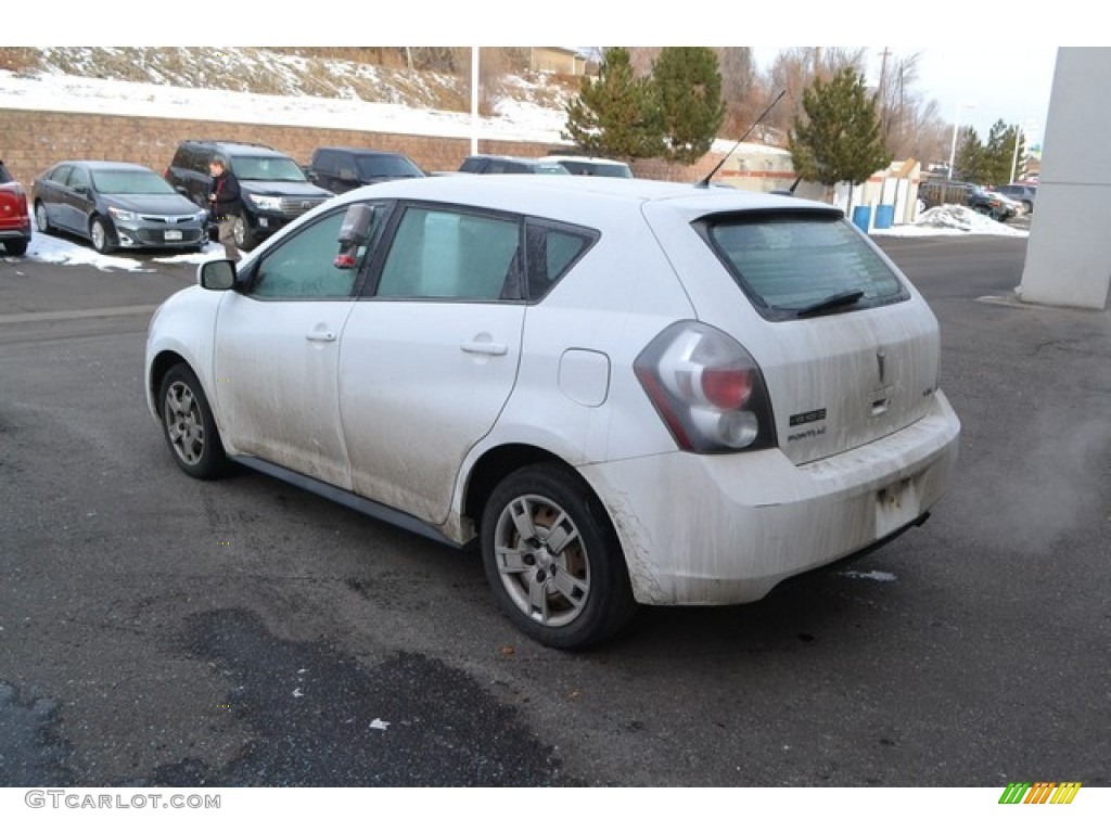 2009 Vibe 2.4 - Ultra White / Ebony photo #4