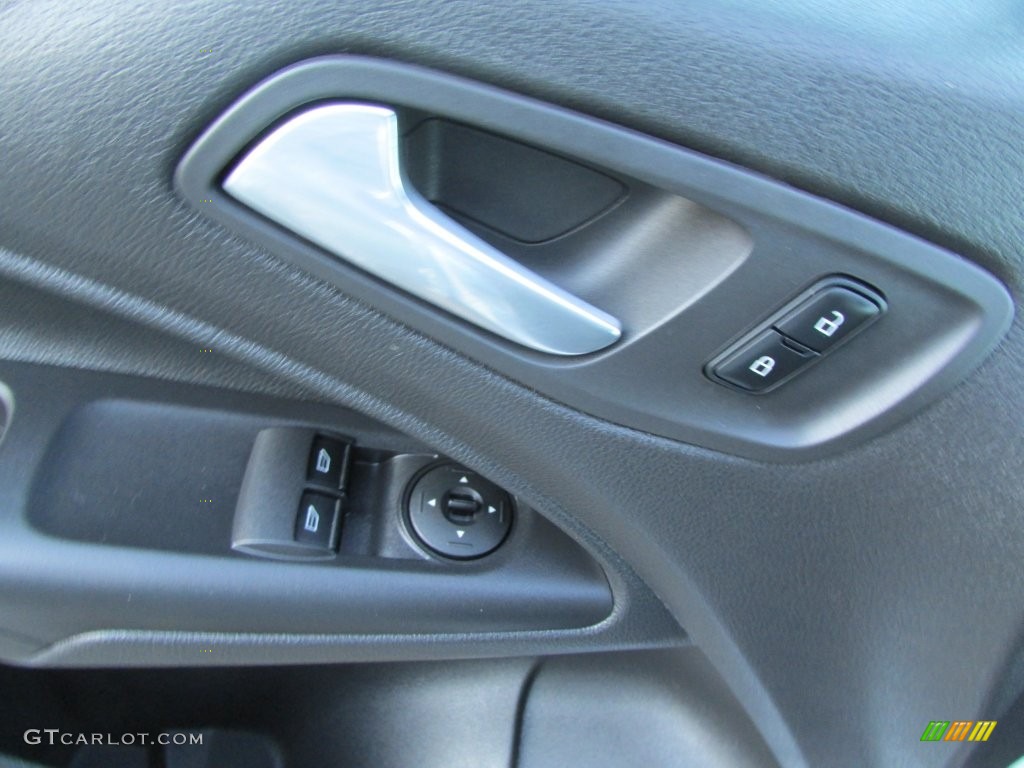 2014 Transit Connect XLT Van - Frozen White / Charcoal Black photo #35