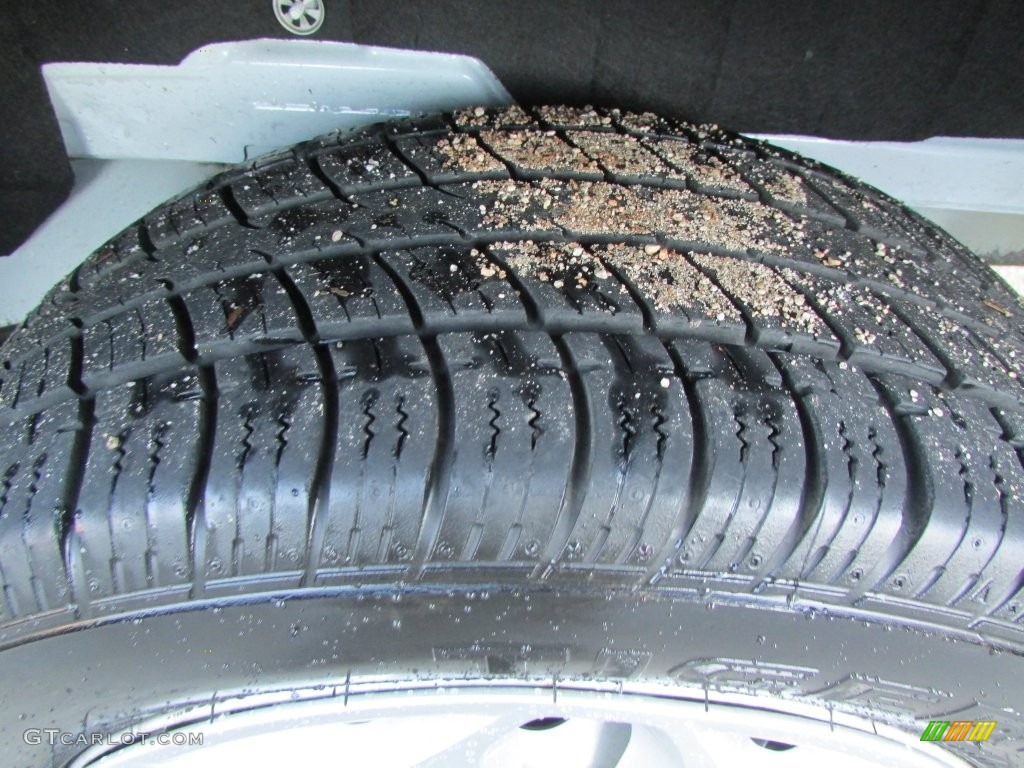 2014 Transit Connect XLT Van - Frozen White / Charcoal Black photo #42