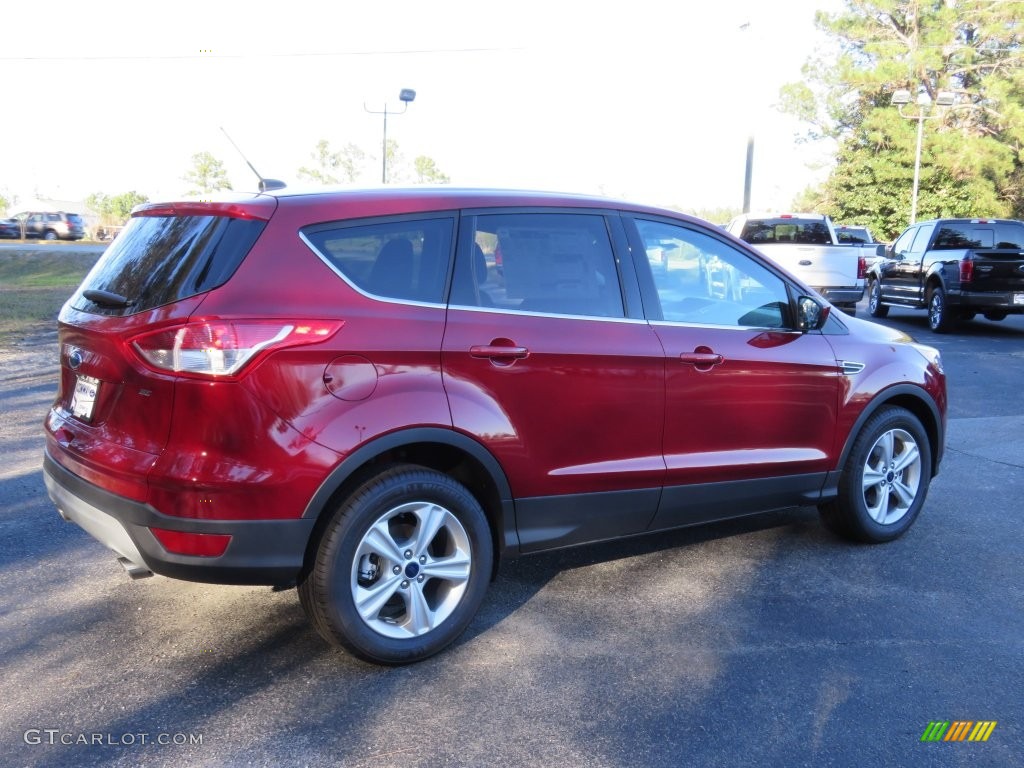 2016 Escape SE - Ruby Red Metallic / Charcoal Black photo #3