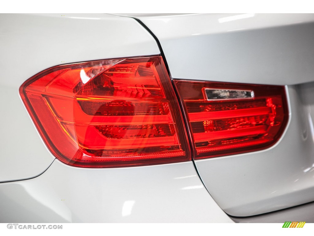 2013 3 Series 320i Sedan - Glacier Silver Metallic / Black photo #29