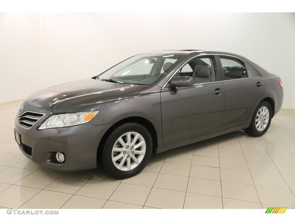 2011 Camry XLE - Magnetic Gray Metallic / Ash photo #3