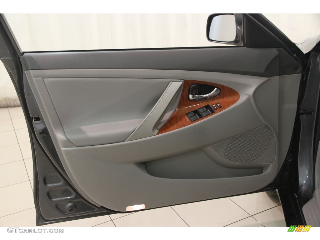 2011 Camry XLE - Magnetic Gray Metallic / Ash photo #4