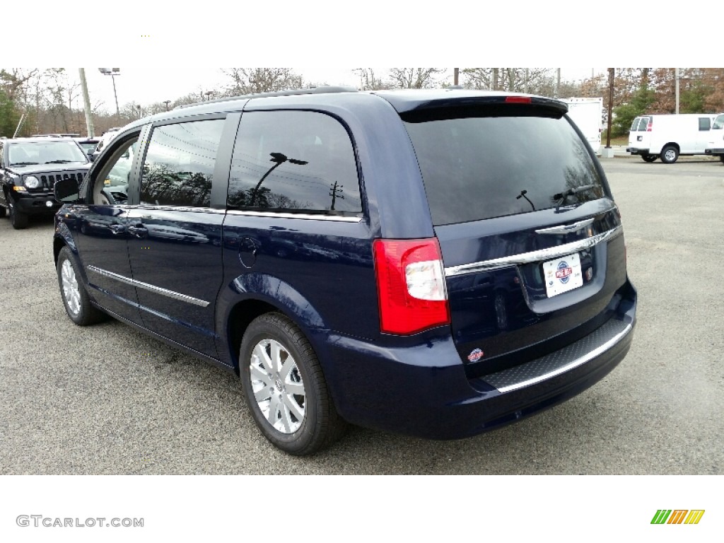 2016 Town & Country Touring - True Blue Pearl / Black/Light Graystone photo #4