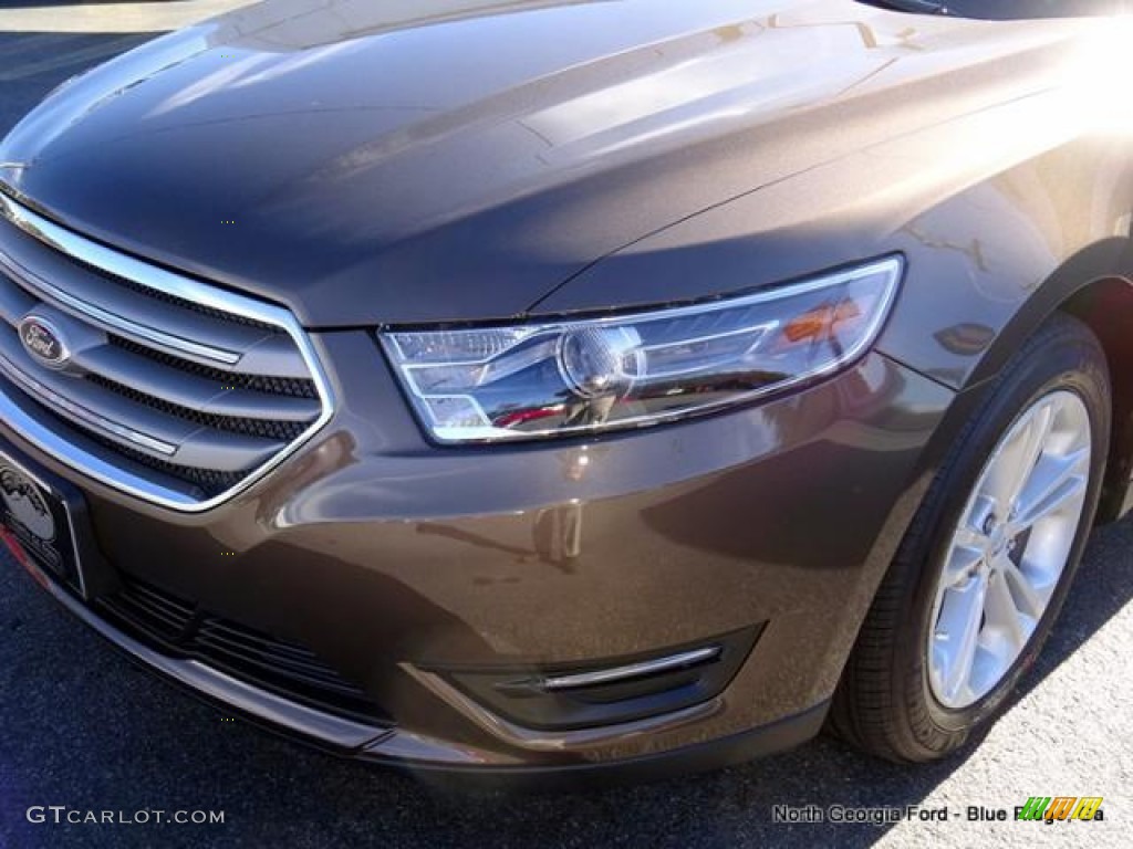 2015 Taurus SEL - Caribou Metallic / Dune photo #32