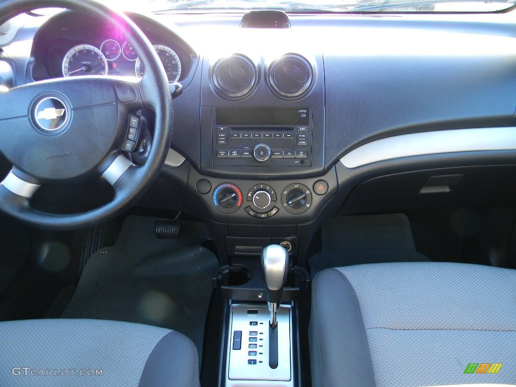 2009 Aveo Aveo5 LS - Medium Gray / Charcoal photo #15