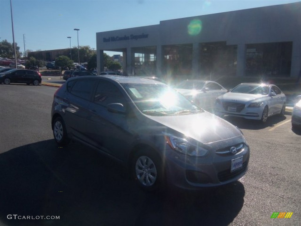 2016 Accent SE Hatchback - Triathlon Gray / Black photo #1