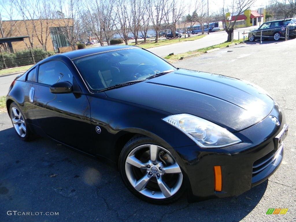 2006 350Z Enthusiast Coupe - Magnetic Black Pearl / Carbon Black photo #3
