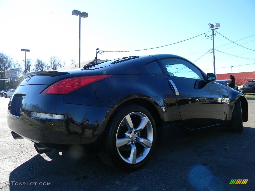 2006 350Z Enthusiast Coupe - Magnetic Black Pearl / Carbon Black photo #10