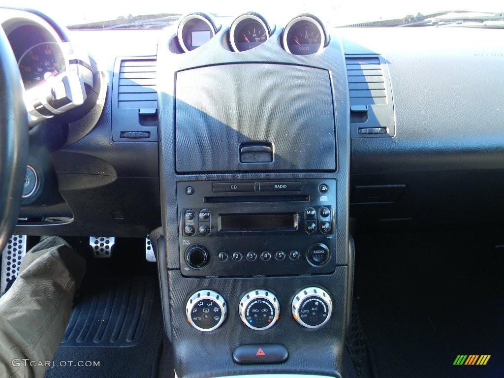 2006 350Z Enthusiast Coupe - Magnetic Black Pearl / Carbon Black photo #16
