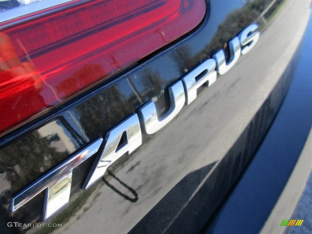 2014 Taurus SE - Tuxedo Black / Dune photo #5