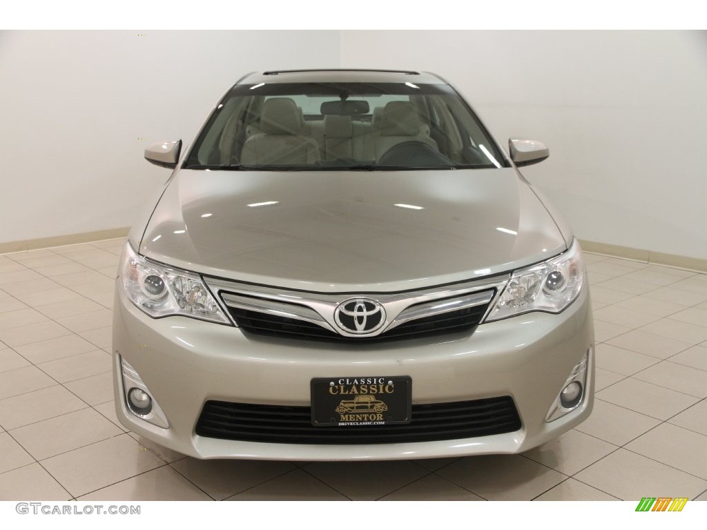 2013 Camry XLE V6 - Champagne Mica / Ivory photo #2