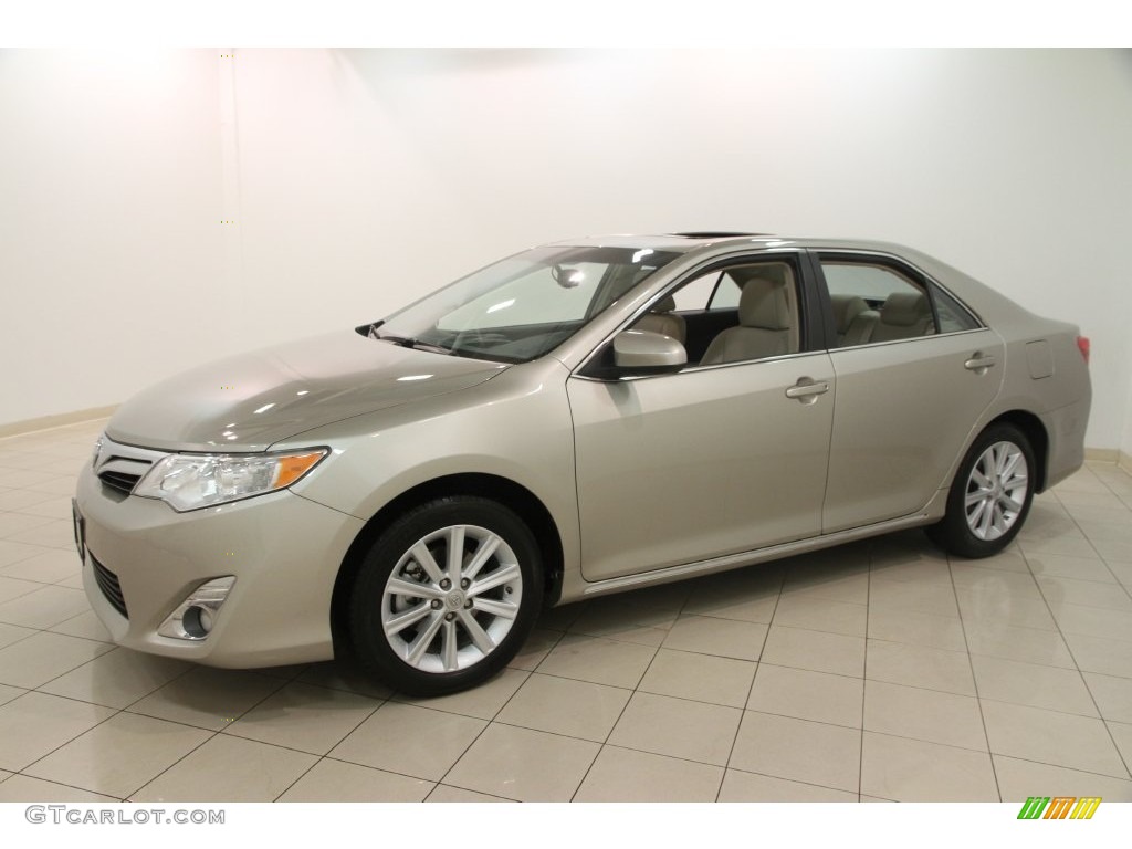 2013 Camry XLE V6 - Champagne Mica / Ivory photo #3