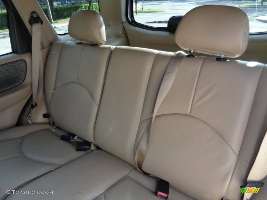 2002 Tribute LX V6 - Classic White / Beige photo #8