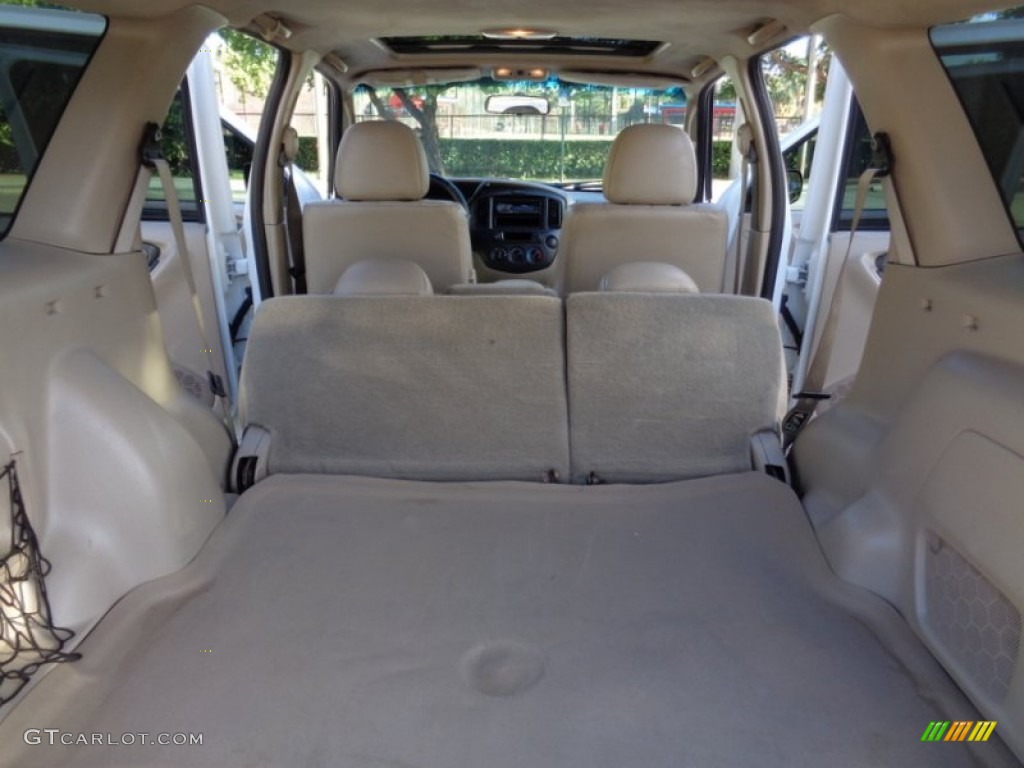 2002 Tribute LX V6 - Classic White / Beige photo #12