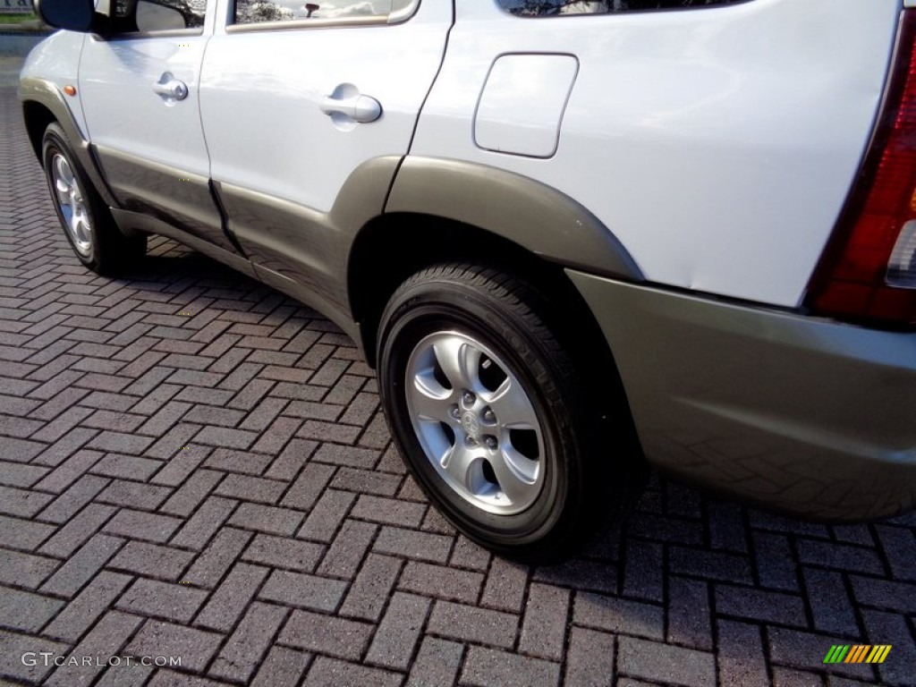 2002 Tribute LX V6 - Classic White / Beige photo #39
