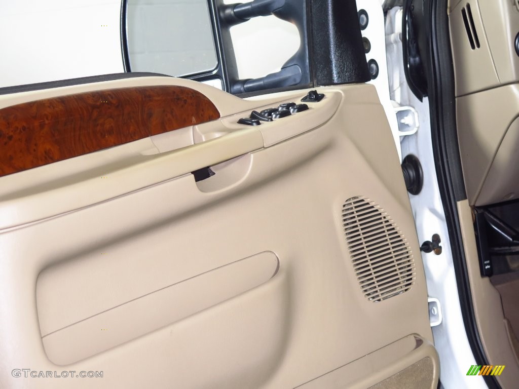 2004 F350 Super Duty King Ranch Crew Cab 4x4 - Oxford White / Castano Brown Leather photo #10