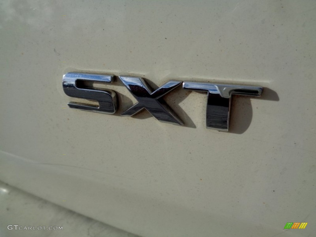 2005 Magnum SXT - Cool Vanilla White / Dark Slate Gray/Light Graystone photo #18