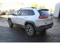 Bright White - Cherokee Trailhawk 4x4 Photo No. 4