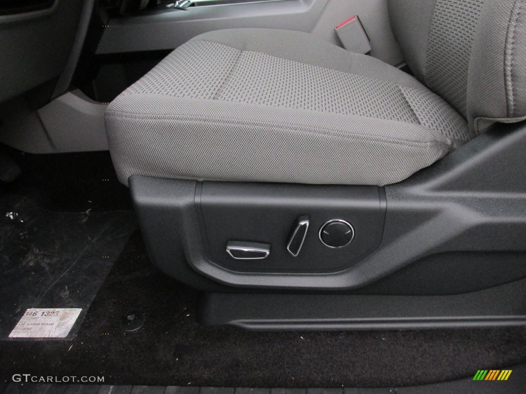 2016 F150 XLT SuperCrew - Ingot Silver / Medium Earth Gray photo #23