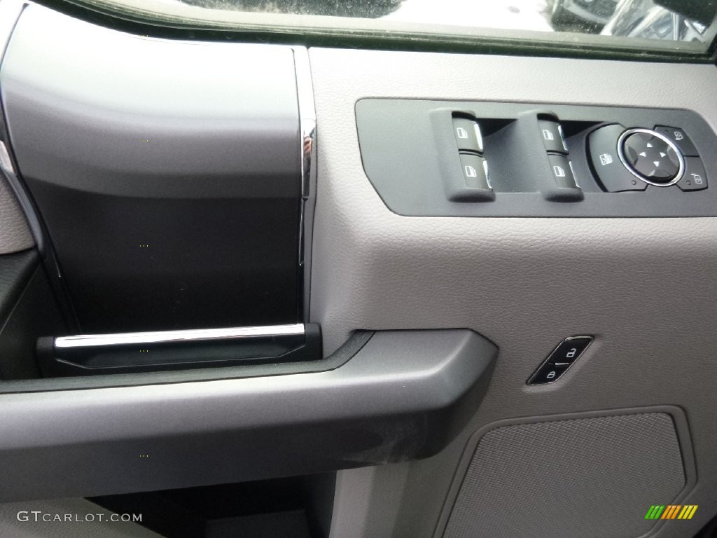 2016 F150 XLT SuperCrew 4x4 - Blue Jeans / Medium Earth Gray photo #15