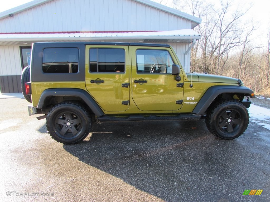 2007 Wrangler Unlimited X 4x4 - Rescue Green Metallic / Dark Khaki/Medium Khaki photo #2
