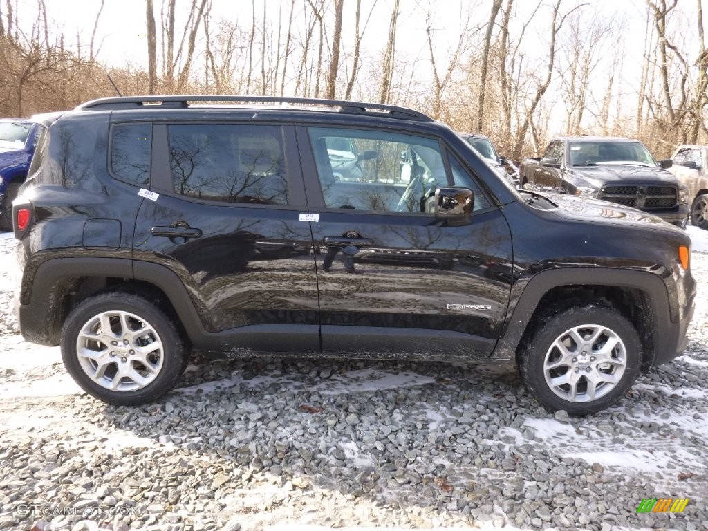 2016 Renegade Latitude 4x4 - Black / Black/Sandstorm photo #7